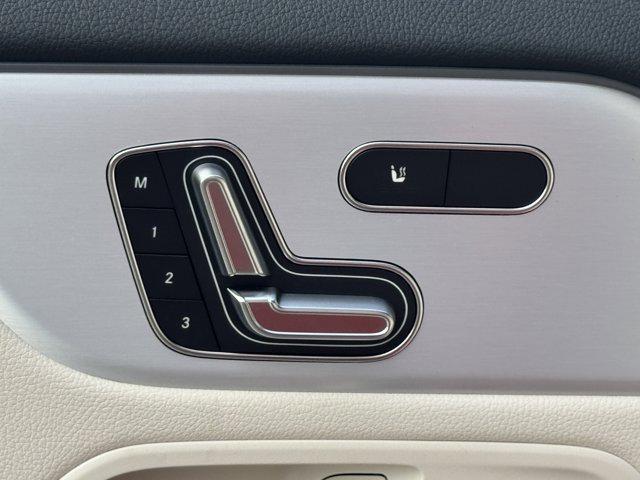 new 2026 Mercedes-Benz GLA 250 car, priced at $49,105