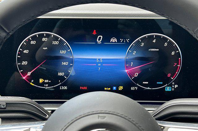 new 2025 Mercedes-Benz GLS 580 car, priced at $119,115