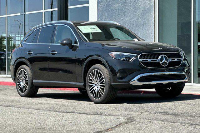 new 2024 Mercedes-Benz GLC 300 car, priced at $59,445