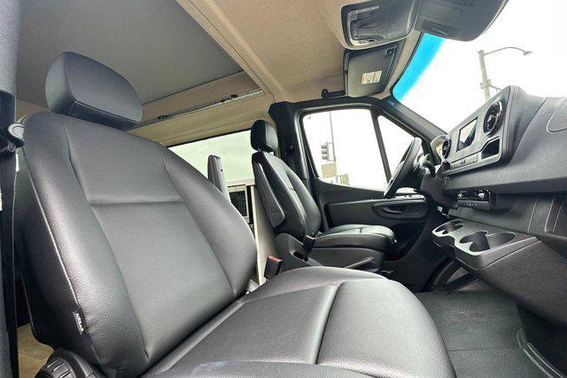 new 2020 Mercedes-Benz Sprinter 2500 car