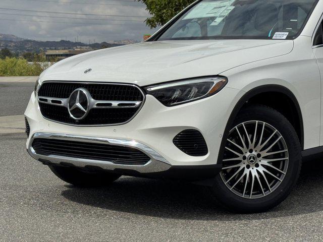 new 2025 Mercedes-Benz GLC 300 car
