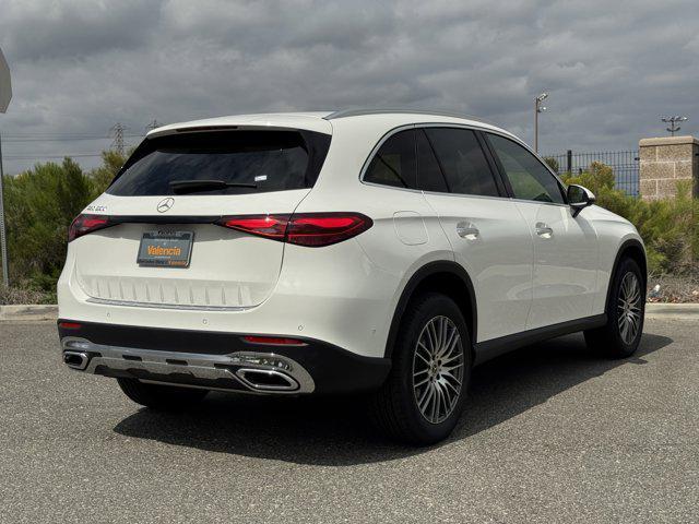 new 2025 Mercedes-Benz GLC 300 car