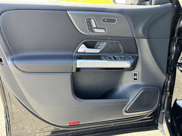 new 2025 Mercedes-Benz GLB 250 car, priced at $48,945