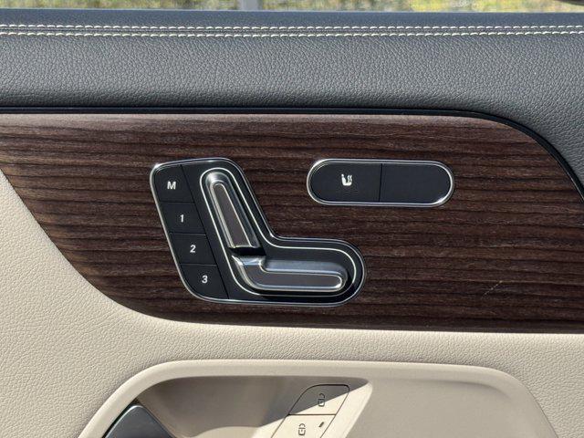 new 2026 Mercedes-Benz GLA 250 car, priced at $47,205