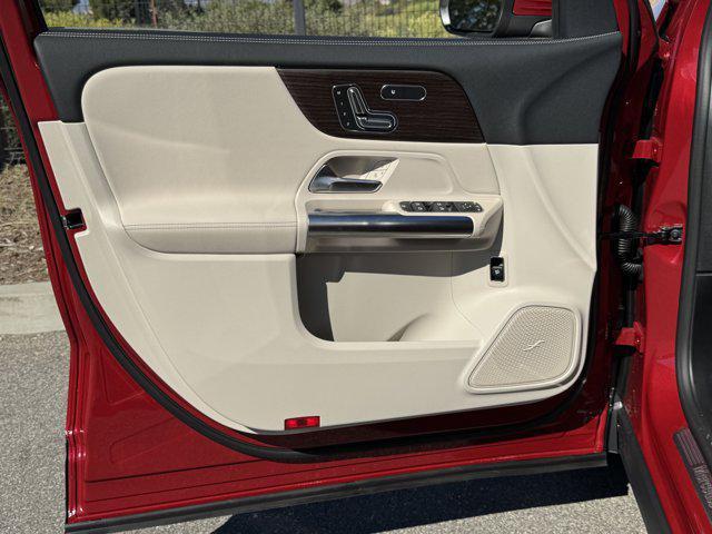 new 2026 Mercedes-Benz GLA 250 car, priced at $47,205