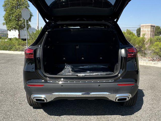 new 2026 Mercedes-Benz GLA 250 car, priced at $47,505