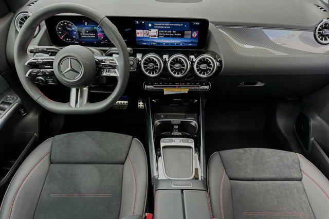 new 2025 Mercedes-Benz GLA 250 car, priced at $53,940