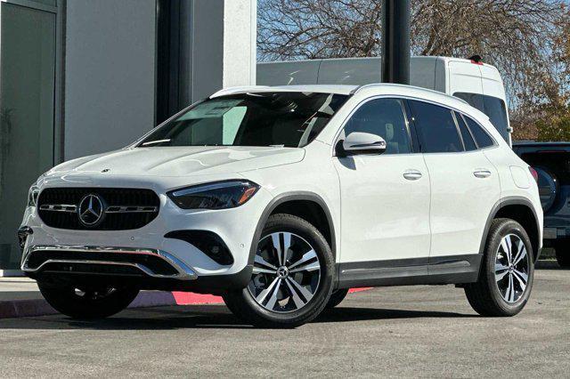 new 2025 Mercedes-Benz GLA 250 car, priced at $44,620