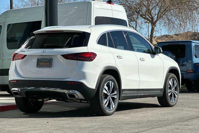 new 2025 Mercedes-Benz GLA 250 car, priced at $44,620