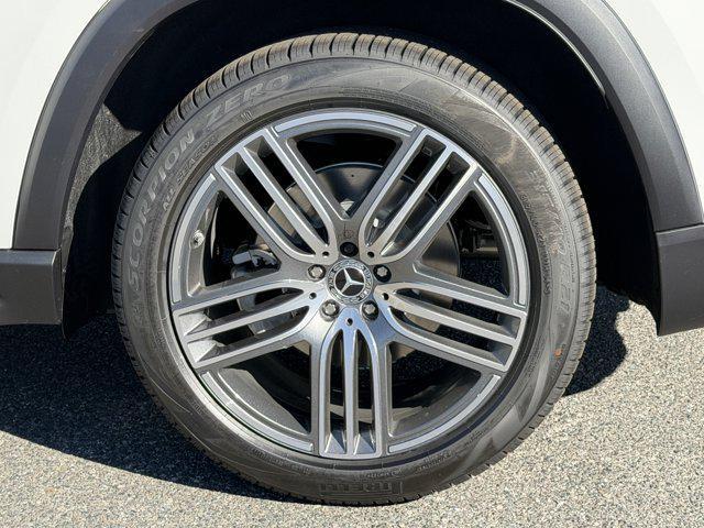 new 2026 Mercedes-Benz GLS 450 car, priced at $97,405