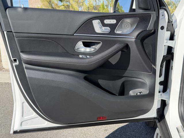 new 2026 Mercedes-Benz GLS 450 car, priced at $97,405