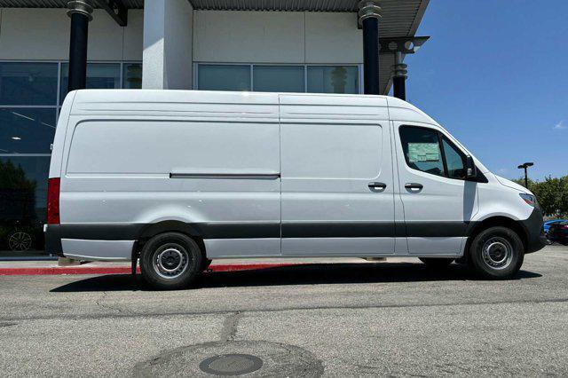 new 2024 Mercedes-Benz Sprinter 2500 car, priced at $65,211