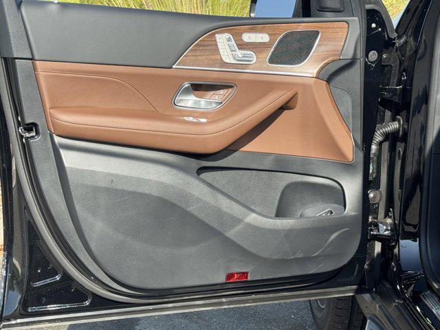 new 2025 Mercedes-Benz GLE 350 car, priced at $69,420