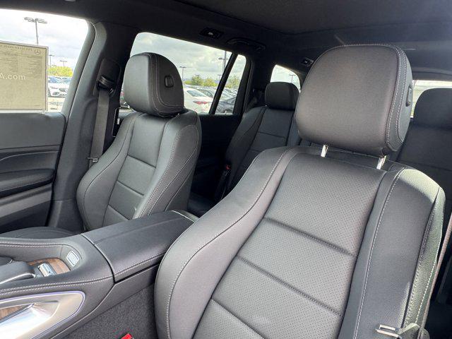 new 2025 Mercedes-Benz GLS 450 car, priced at $95,145