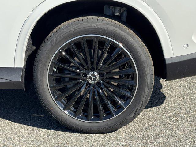 new 2026 Mercedes-Benz GLC 300 car, priced at $58,435