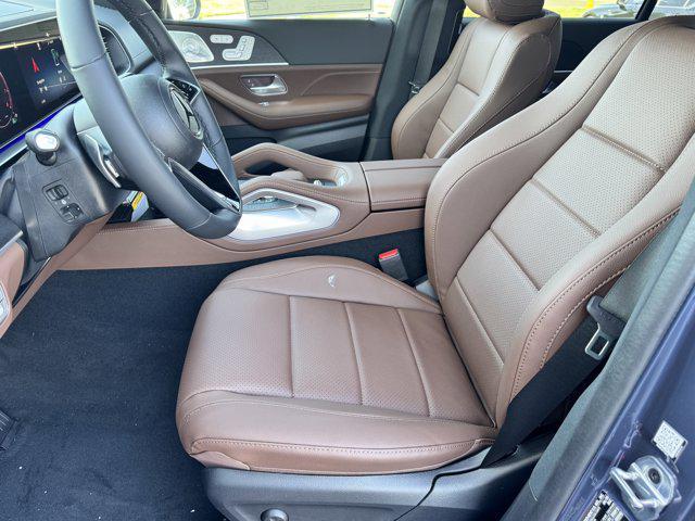 new 2025 Mercedes-Benz GLS 450 car, priced at $93,280