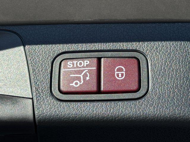 new 2026 Mercedes-Benz GLB 250 car, priced at $49,255