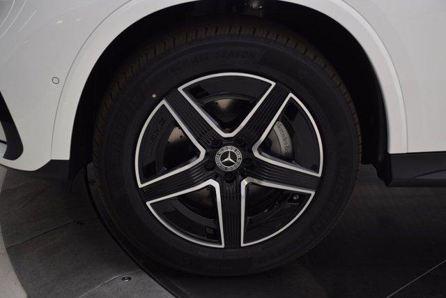 new 2025 Mercedes-Benz GLC 300 car, priced at $64,255