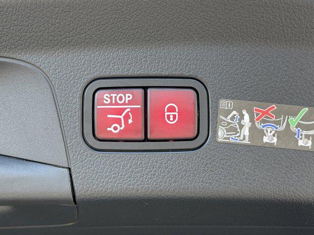 new 2026 Mercedes-Benz GLE 450 car, priced at $91,015