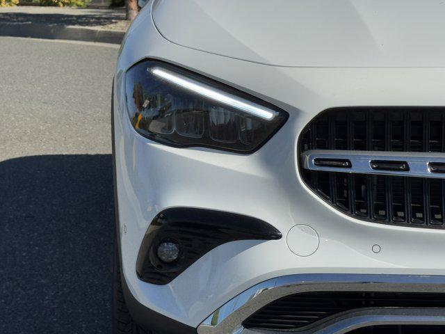 new 2025 Mercedes-Benz GLA 250 car, priced at $46,195