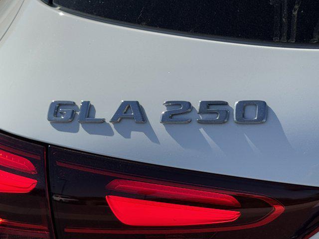 new 2025 Mercedes-Benz GLA 250 car, priced at $46,195