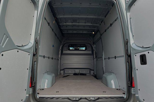 new 2024 Mercedes-Benz Sprinter 2500 car, priced at $74,806