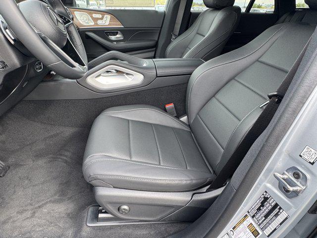 new 2026 Mercedes-Benz GLE 450 car, priced at $81,215