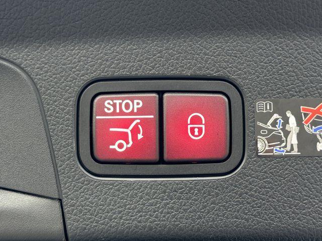 new 2026 Mercedes-Benz GLE 450 car, priced at $81,215