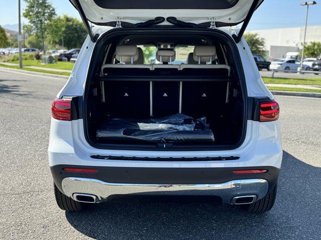 new 2025 Mercedes-Benz GLB 250 car, priced at $47,145