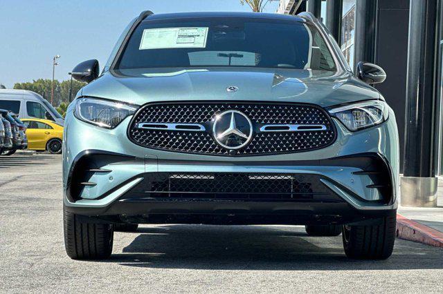 new 2025 Mercedes-Benz GLC 300 car, priced at $61,075