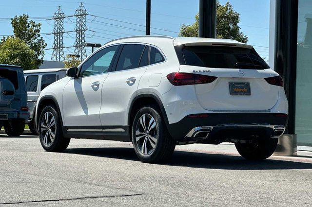 new 2025 Mercedes-Benz GLA 250 car, priced at $46,120