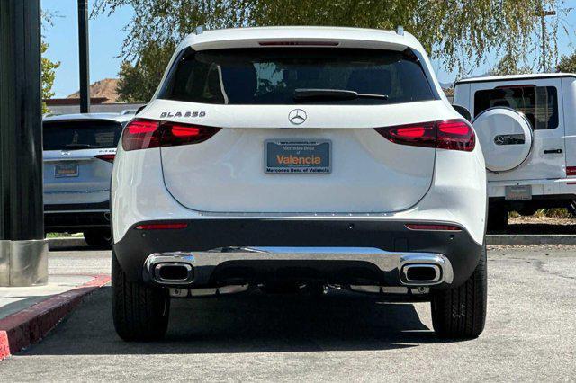 new 2025 Mercedes-Benz GLA 250 car, priced at $46,120