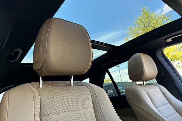 new 2024 Mercedes-Benz GLE 580 car, priced at $96,570