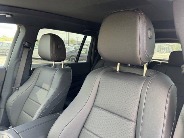 new 2025 Mercedes-Benz GLS 450 car, priced at $91,945