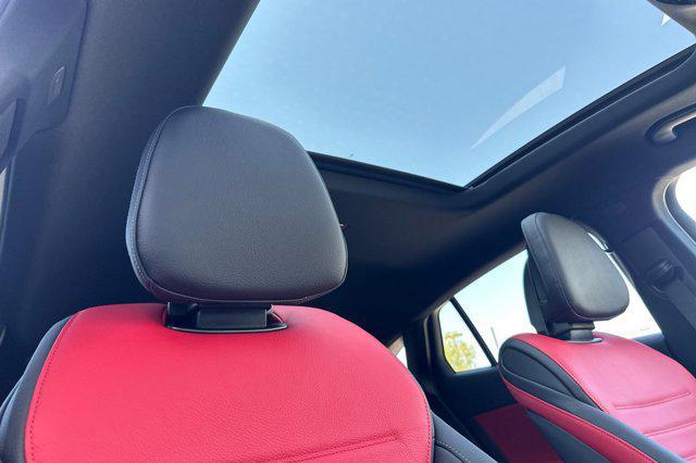new 2025 Mercedes-Benz GLC 300 car, priced at $67,995