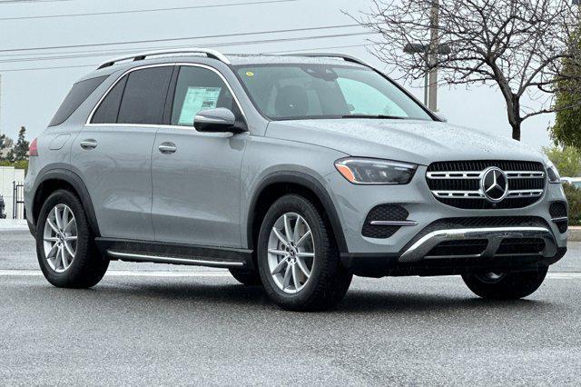 new 2025 Mercedes-Benz GLE 450 car, priced at $80,445
