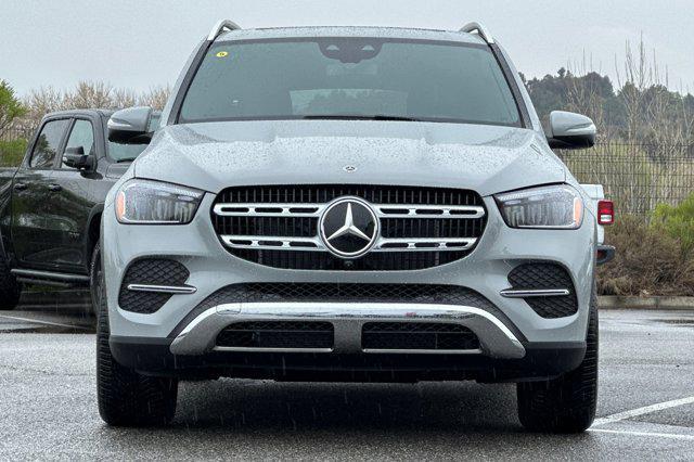 new 2025 Mercedes-Benz GLE 450 car, priced at $80,445