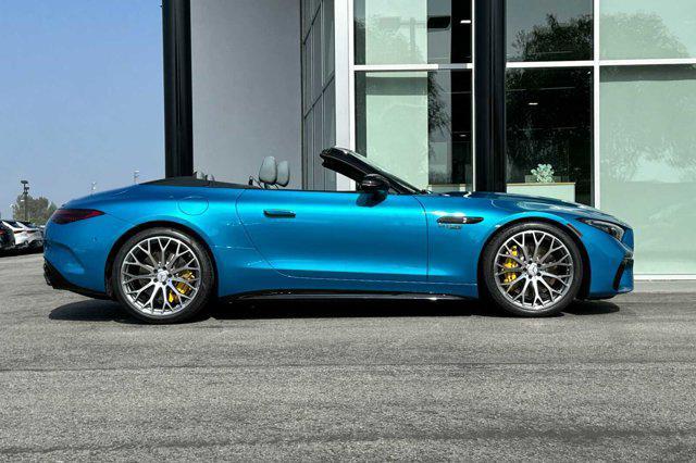 new 2024 Mercedes-Benz AMG SL 55 car, priced at $167,430