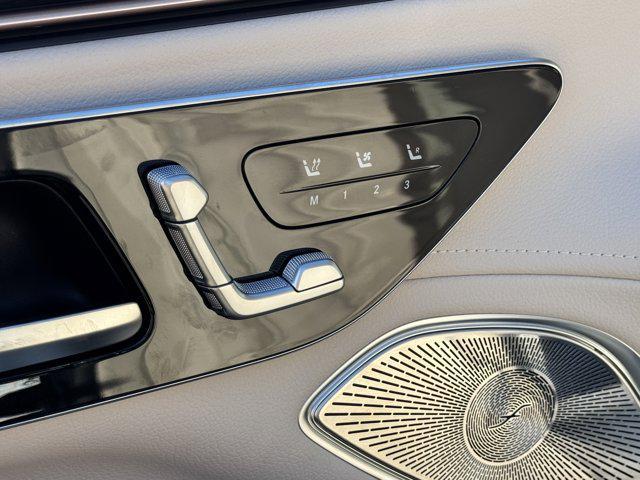 new 2025 Mercedes-Benz EQS 450 car, priced at $112,810