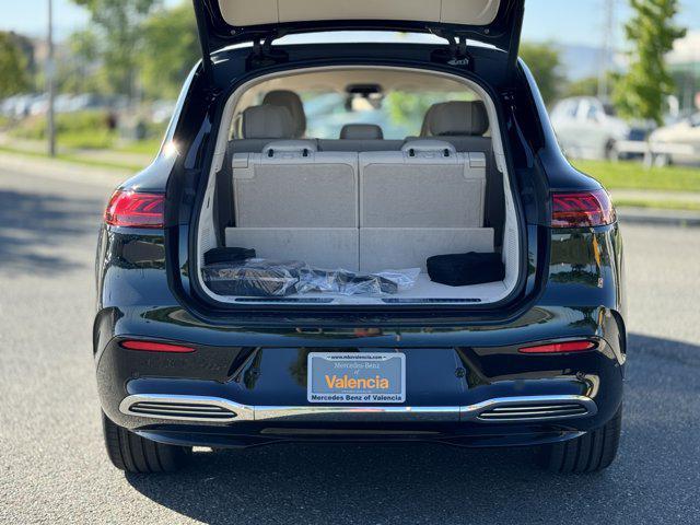 new 2025 Mercedes-Benz EQS 450 car, priced at $112,810