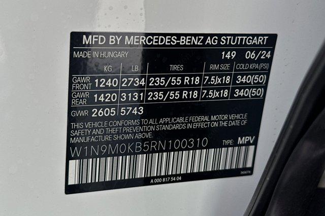 new 2024 Mercedes-Benz EQB 300 car, priced at $61,075