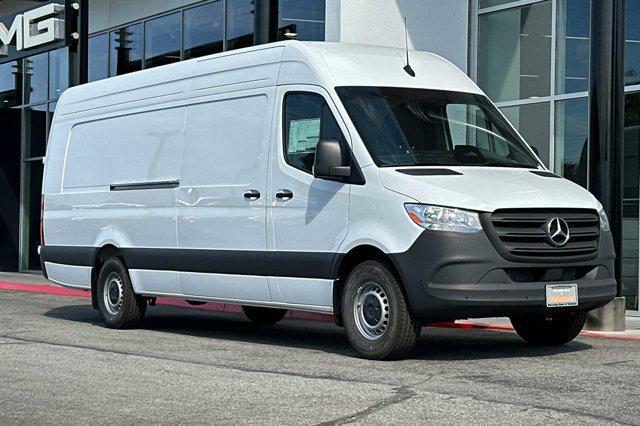 new 2025 Mercedes-Benz Sprinter 2500 car, priced at $68,912