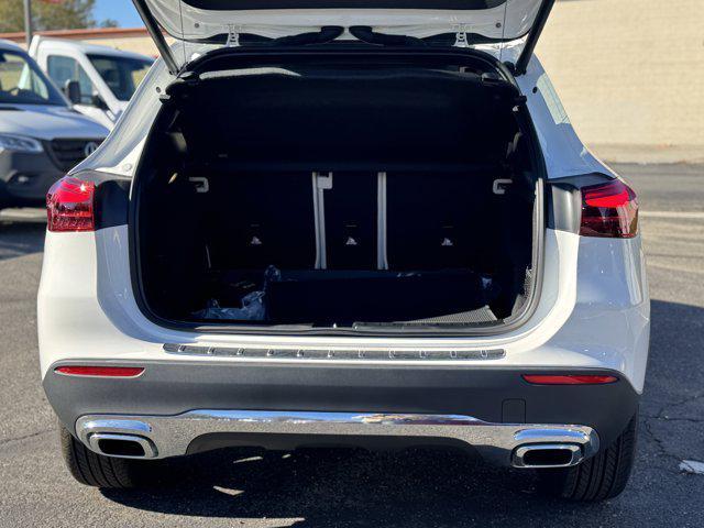 new 2026 Mercedes-Benz GLA 250 car, priced at $44,910