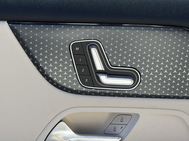 new 2026 Mercedes-Benz GLA 250 car, priced at $44,910