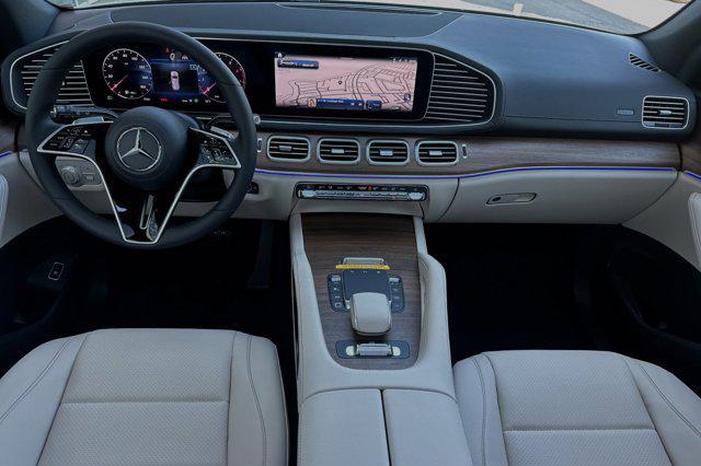 new 2025 Mercedes-Benz GLS 450 car, priced at $92,275