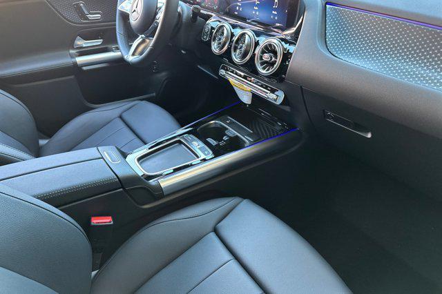 new 2025 Mercedes-Benz GLA 250 car, priced at $44,345