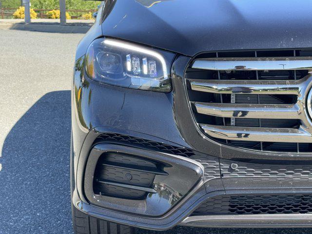 new 2025 Mercedes-Benz GLS 580 car, priced at $124,030