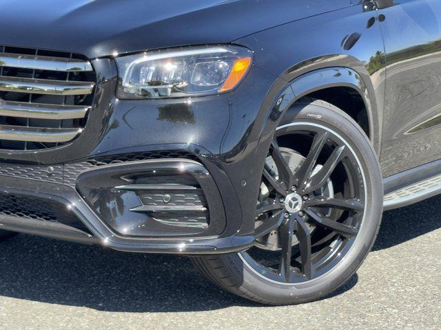 new 2025 Mercedes-Benz GLS 580 car, priced at $124,030