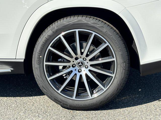 new 2025 Mercedes-Benz GLS 450 car, priced at $96,575