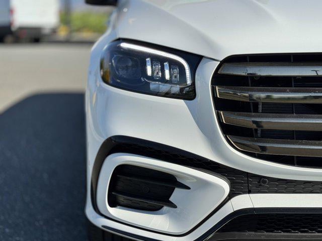 new 2025 Mercedes-Benz GLS 450 car, priced at $96,575